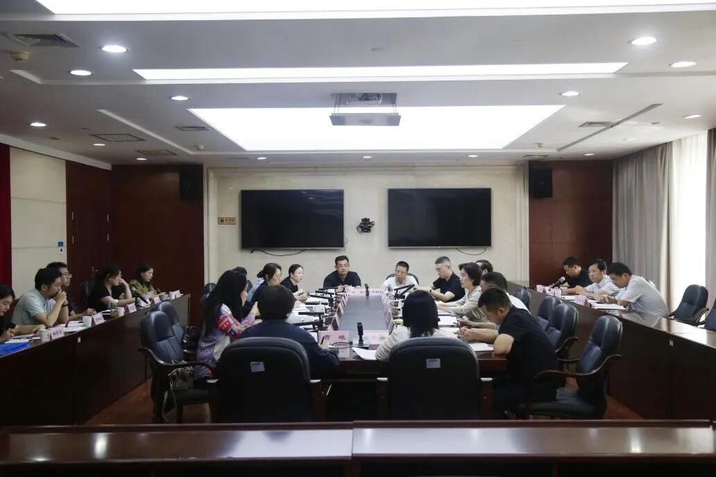 湖南省演藝集團(tuán)來(lái)我廳會(huì)商演藝事業(yè)產(chǎn)業(yè)發(fā)展工作